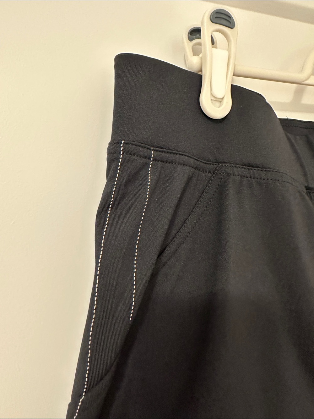 Specialized NWT Black Biking Padded Skort Size Small Women’s - Picture 2 of 12